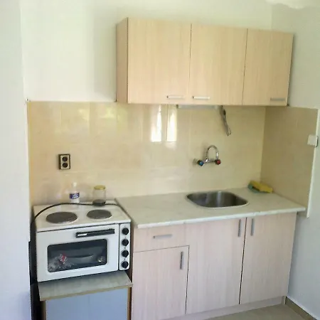 Urban -budjet Apartment Burgas City